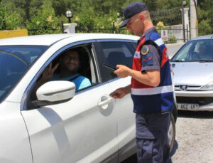 Marmaris’e bir günde 17 bin araç giriş yaptı