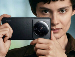 Xiaomi, 3.2x 75mm periskop zoom kameralı gizemli bir telefon üzerinde çalışıyor