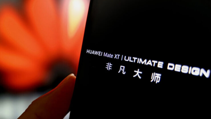 Huawei Mate XT, Dünyanın Birinci Üçe Katlanabilir Telefonu Olarak Geliyor