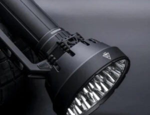 Kampçılar buraya, Xiaomi yeni el fenerini tanıttı