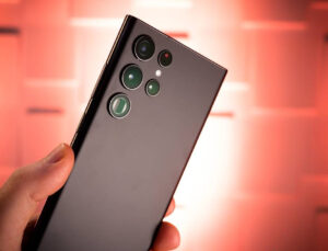 Samsung’dan Apple’a hodri meydan, iPhone 16 Pro’dan çok daha incesi geliyor