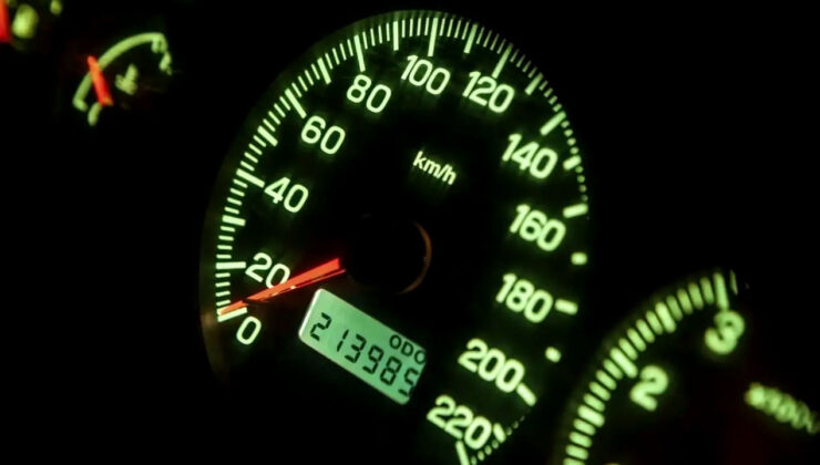 PTT’den ikinci el araç atağı: 16 milyon kişi kilometre sahteciliğine karşı sorguladı