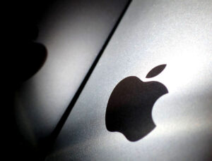 Apple, bir haftada 7 eserini satıştan kaldırdı