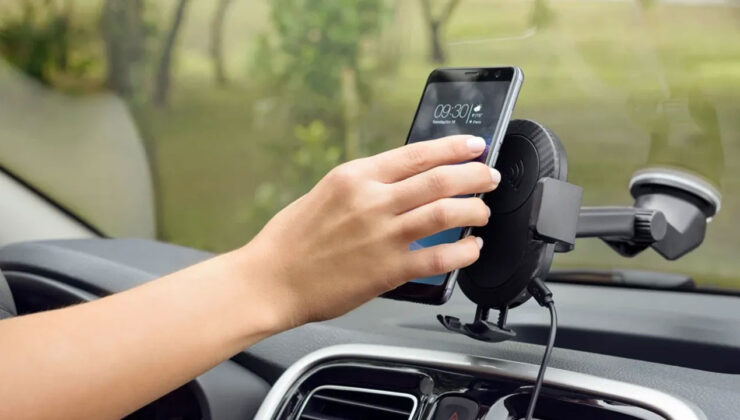 Araçta telefon tutucu kullananlara ceza savı yalanlandı