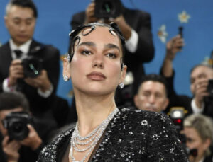 Dua Lipa, Samsung’u 15 milyon dolar için mahkemeye taşıdı