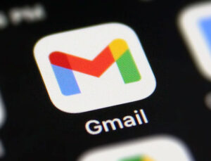Google, Gmail Live ile e-postalarla konuşma periyodunu resmen başlattı
