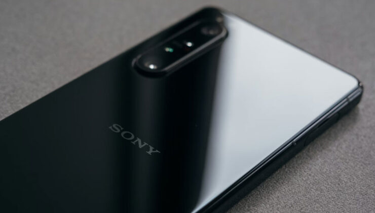 Sony Xperia 1 VIII’in AI kamera tanıtımı geri tepti: Yapay zeka fotoğrafı bozdu