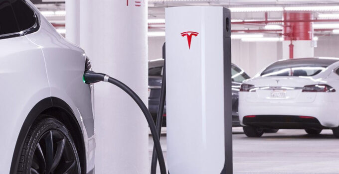 Tesla Türkiye, Supercharger şarj fiyatlarına artırım yaptı