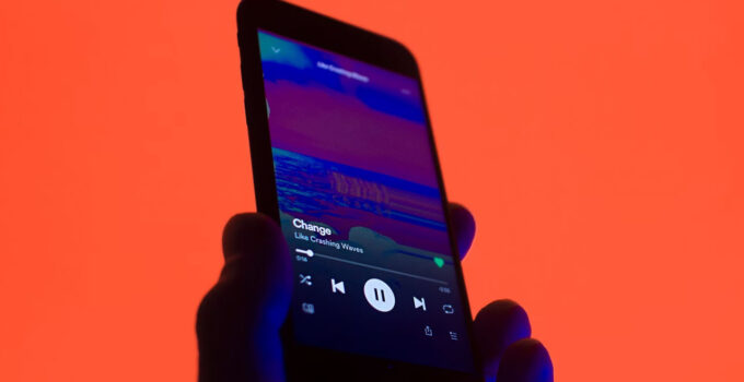 Apple, Brezilya’da iOS’u üçüncü taraf mağazalara açıyor