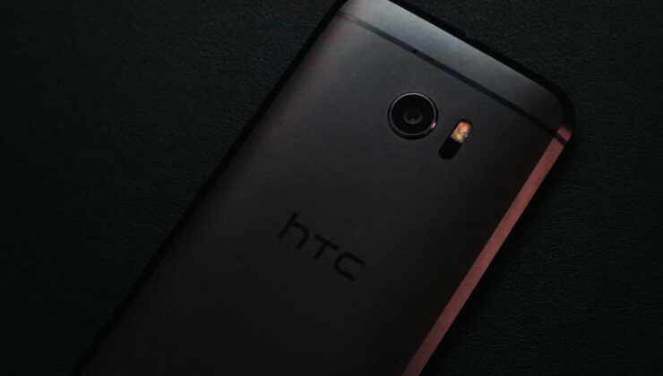 Trump Phone T1, HTC U24 Pro’nun klonu çıktı