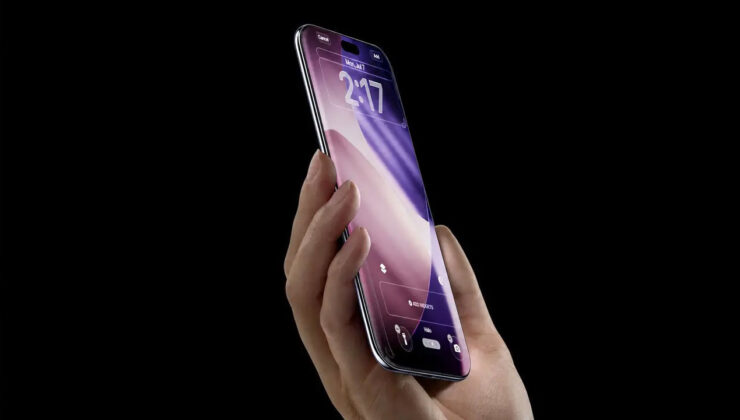 Büsbütün cam bir gövde: Apple, iPhone 20 ile dizaynda ihtilal yapacak