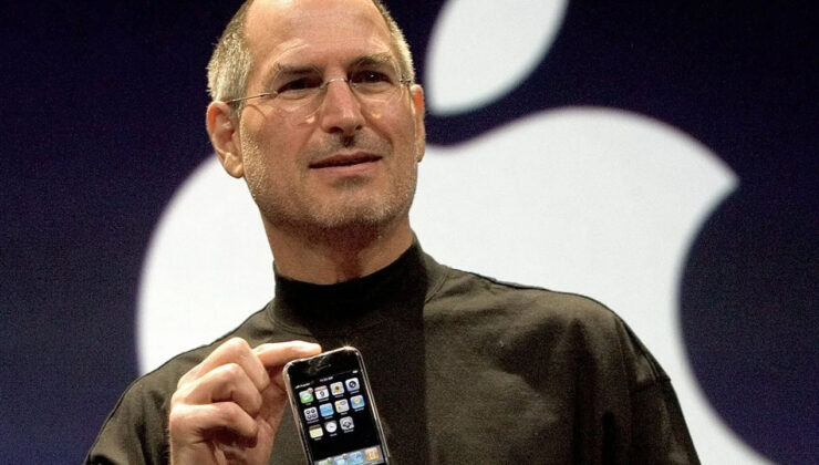 Apple kurucusunun kartviziti açık artırmada servet bedeline ulaştı