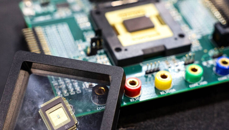 Nvidia ve AMD’ye Çin’de şok: Pazar hisseleri çakılıyor